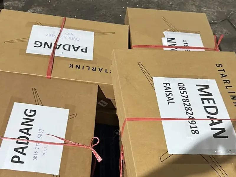 Koli bertujuan Padang dan Medan siap dikirim
